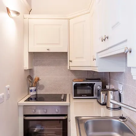 Aras De Staic, Downtown Dingle, Historic Charm, Super King Bed , James Joyce * Dingle